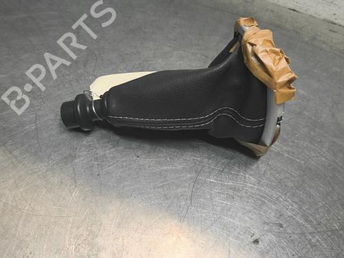 Used Shift knob Shift knob RENAULT CLIO III Grandtour (KR0/1_) 1.5 dCi (KR0G) (68 hp) 32996742 32996742