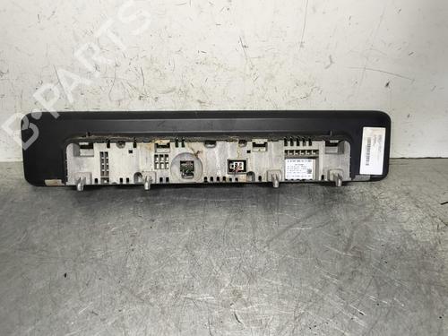 display-monitor-mercedes-benz-a-class-w177-2018-33051735 main image