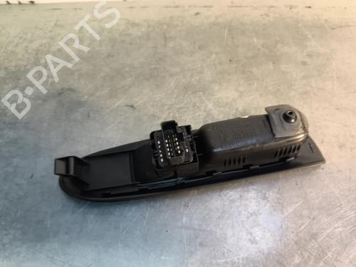 Left front window switch RENAULT CLIO II (BB_, CB_) 1.2 (BB0A, BB0F, BB10, BB1K, BB28, BB2D, BB2H, CB0A,... | BP30357416I27