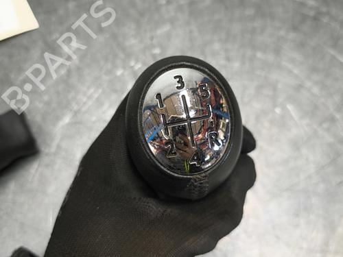 Used Shift knob Shift knob RENAULT CAPTUR I (J5_, H5_) 0.9 TCe 90 (90 hp) 33555959 33555959