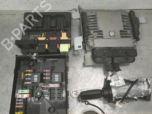 Electronic module VW TOURAN (1T3) 1.2 TSI | BP32045398M83  - Image 9