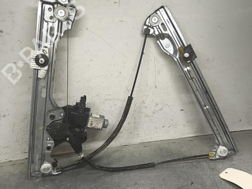 front-right-window-mechanism-renault-megane-iv-hatchback-b9amn_-2015-32445307 main image