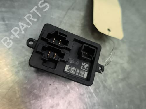Used Heater resistor Heater resistor DS DS 7 Crossback (J4_, JR_, JC_) 2.0 BlueHDi 180 (JJEHZR) (177 hp) 30909492 30909492