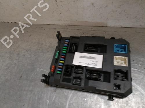 Used Fuse box PEUGEOT 1007 (KM_) 1.4 HDi (68 hp) 28442264