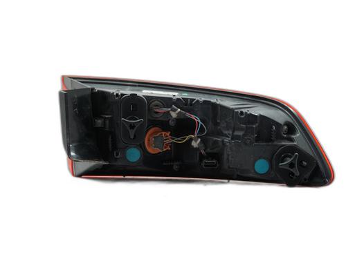 right-taillight-renault-megane-iv-grandtour-k9amn_-2016-38270235 main image