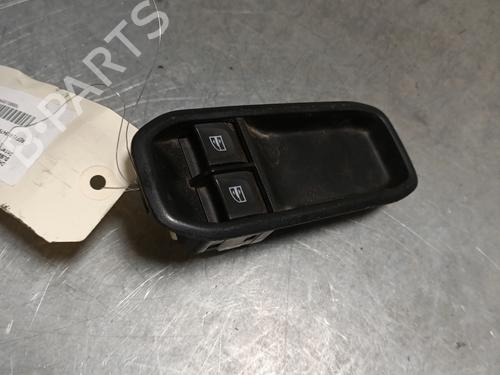 left-front-window-switch-dacia-duster-hm_-2017-28077932 main image