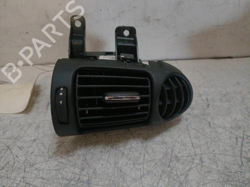 Used Air vent MERCEDES-BENZ C-CLASS (W203) C 220 CDI (203.008) (150 hp) 25336631