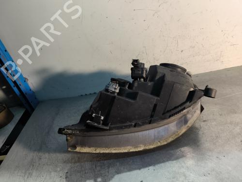 Used Right headlight Right headlight RENAULT CLIO II (BB_, CB_) 1.2 16V (BB05, BB0W, BB11, BB27, BB2T, BB2U, BB2V, CB05,... (75 hp) 30357454 30357454