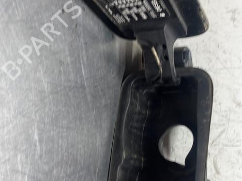 fuel-flap-mercedes-benz-e-class-w212-2009-2010-2011-2012-2013-2014-2015-2016-33051415 main image