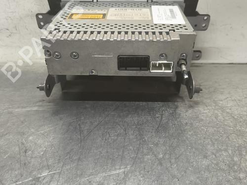 Used Radio Radio FIAT SEDICI (189_) 1.9 D Multijet 4x4 (120 hp) 32995816 32995816