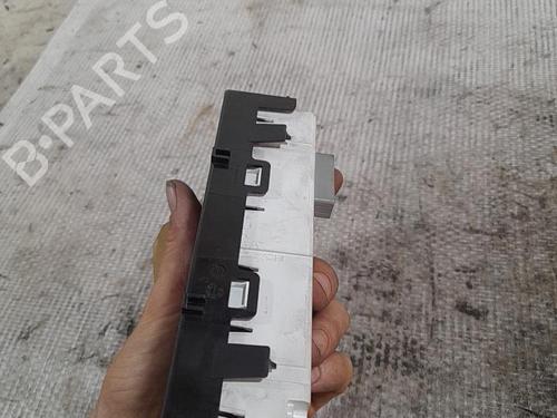 Used Display monitor Display monitor RENAULT KANGOO / GRAND KANGOO II (KW0/1_) 1.5 dCi 90 (KW05, KW08, KW0G, KW11) (90 hp) 21718605 21718605