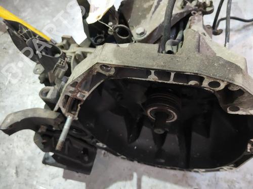 Used Gearbox Gearbox RENAULT TWINGO II (CN0_) 1.5 dCi (CN0E) (64 hp) 21705899 21705899