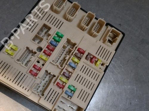 Used Fuse box Fuse box RENAULT MEGANE III Grandtour (KZ0/1) 1.9 dCi (KZ0J, KZ0N, KZ1S) (131 hp) 28443691 28443691