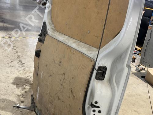 Højre side skydedør Højre side skydedør OPEL VIVARO B Van (X82) 1.6 CDTI (05) (146 hp) 32997386 32997386