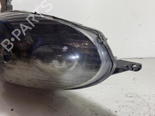 Right headlight NISSAN MICRA III (K12) 1.4 16V | BP24233046C29 