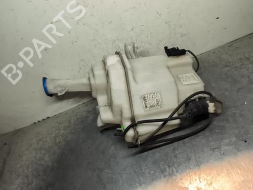 windscreen-washer-tank-kia-ceed-sportswagon-jd-2012-2013-2014-2015-2016-2017-2018-32994935 main image
