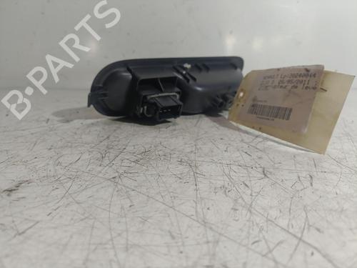 Used Right front window switch Right front window switch RENAULT CLIO III (BR0/1, CR0/1) 1.5 dCi (75 hp) 21703965 21703965