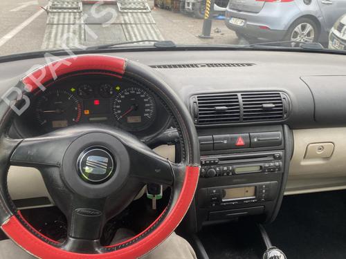 Right front window motor SEAT LEON (1M1) 1.9 TDI | BP21701688E20 