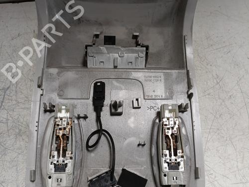 interior-roof-light-renault-megane-iv-hatchback-b9amn_-2015-26946651 main image