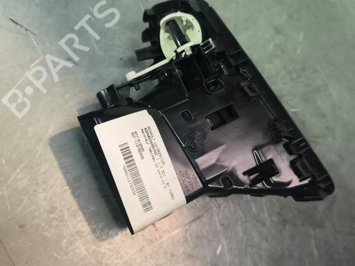 Used Air vent RENAULT SCÉNIC III (JZ0/1_) 1.5 dCi (86 hp) 29732426