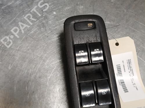 Used Left front window switch Left front window switch RENAULT SCÉNIC II (JM0/1_) 1.5 dCi (JM1E, JM16) (106 hp) 28165143 28165143
