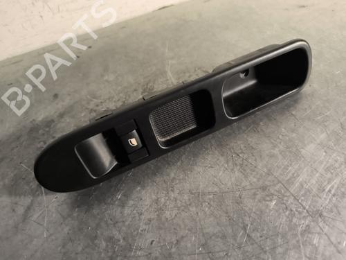 Used Right front window switch PEUGEOT 207 (WA_, WC_) 1.4 HDi (68 hp) 32994765