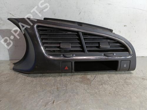 Used Air vent PEUGEOT 3008 I MPV (0U_) 1.6 HDi (114 hp) 27186115