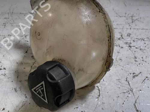 Used Expansion tank CITROËN C4 CACTUS 1.2 VTi 82 (82 hp) 23846002