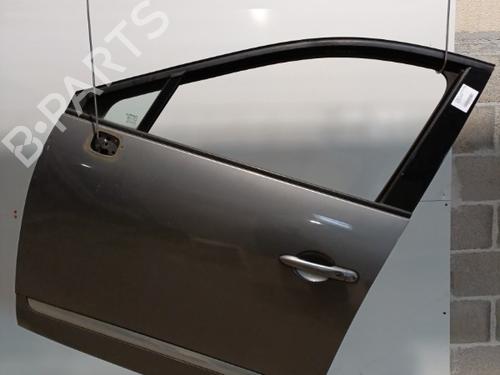 Used Left front door RENAULT SCÉNIC III (JZ0/1_) 1.6 dCi (JZ00, JZ12) (130 hp) 21713008