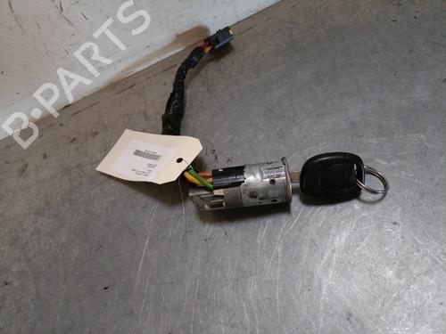 Rattlås /Tenningslås RENAULT CLIO II (BB_, CB_) 1.2 (BB0A, BB0F, BB10, BB1K, BB28, BB2D, BB2H, CB0A,... (58 hp) 29354164