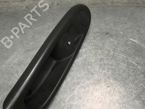 Used Right front window switch Right front window switch RENAULT CLIO II (BB_, CB_) 1.5 dCi (B/CB3M) (64 hp) 32996815 32996815