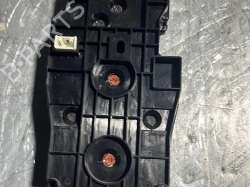 Used Climate control Climate control 21705316 21705316