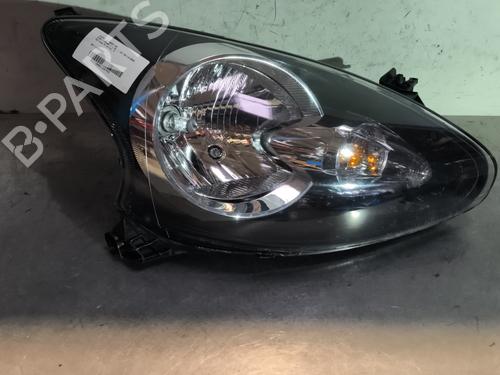 Used Right headlight TOYOTA AYGO (_B1_) 1.0 (KGB10_, KGB10R) (68 hp) 29330602