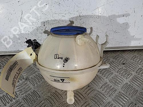 Used Expansion tank VW GOLF VI (5K1) 1.6 TDI (105 hp) 21710989