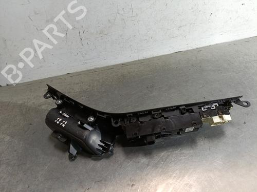 Left front window switch HYUNDAI i30 Estate (GD) 1.6 CRDi | BP29082383I27 - Image 3