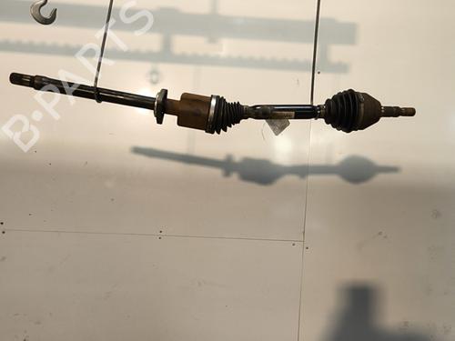 Used Right front driveshaft OPEL ZAFIRA / ZAFIRA FAMILY B (A05) 1.9 CDTI (M75) (120 hp) 30491722