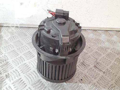 Heater blower motor PEUGEOT 208 I (CA_, CC_) 1.6 HDi | BP21698653M62 