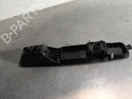 Right front window switch RENAULT GRAND SCÉNIC III (JZ0/1_) 1.5 dCi (JZ09, JZ0D, JZ10, JZ14, JZ1G, JZ29, JZ2C) | BP29330647I26 