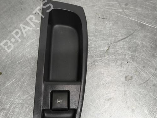 Used Right front window switch VW FOX Hatchback (5Z1, 5Z3, 5Z4) 1.4 TDI (70 hp) 32993659