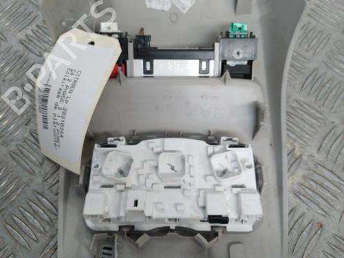 Interior roof light CITROËN C4 II (NC_) 1.2 THP 130 (NCHNYM, NCHNYT) | BP21701969I8