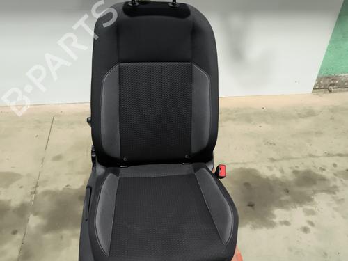 Right front seat VW POLO VI (AW1, BZ1, AE1) 1.0 TSI | BP38229785C16 - Image 2