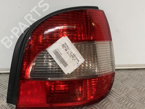 Used Right taillight RENAULT SCÉNIC I MPV (JA0/1_, FA0_) 1.6 (JA00, JA16, JA15, JA19, JA1V, JA2B, JA2C, JA0B,... (107 hp) 21715491