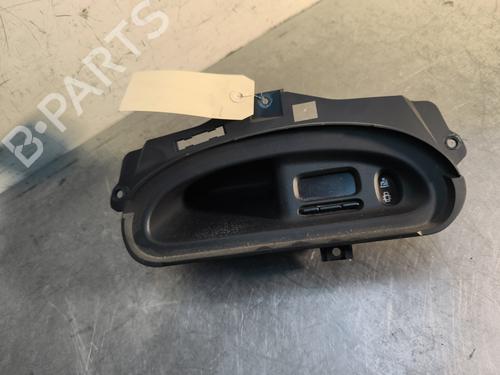 Used Display monitor RENAULT MEGANE I (BA0/1_) 1.6 e (BA0F, BA0S) (90 hp) 30205278