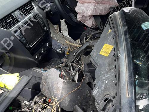 Left front window motor SKODA OCTAVIA III Combi (5E5, 5E6) 2.0 TDI RS | BP23266449E21  - Image 10