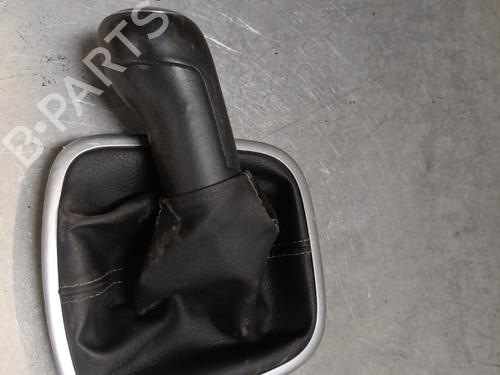 Used Shift knob Shift knob VW POLO V (6R1, 6C1) 1.2 TDI (75 hp) 28077858 28077858