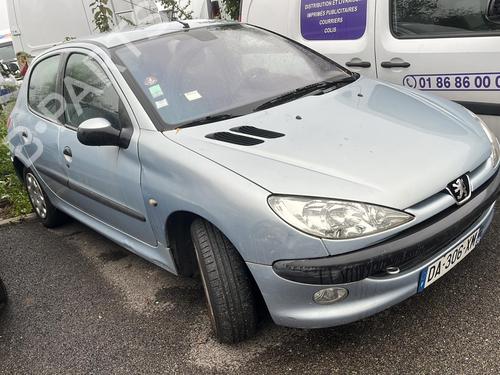 Right headlight PEUGEOT 206 Hatchback (2A/C) 1.4 HDi eco 70 | BP21701852C29 
