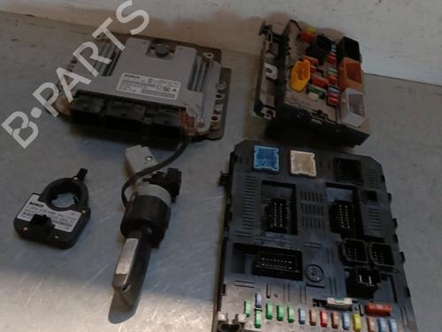 Módulo eletrónico Módulo eletrónico CITROËN C4 Picasso I MPV (UD_) 1.6 HDi (109 hp) 28443486 28443486