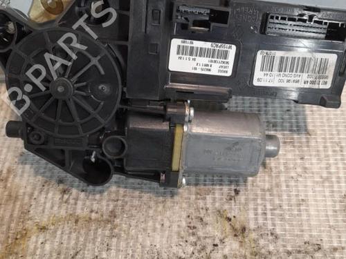 Used Left front window motor Left front window motor RENAULT MEGANE III Hatchback (BZ0/1_, B3_) 1.5 dCi (86 hp) 21706244 21706244