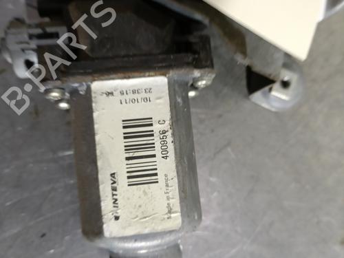 Rudehejsemekanisme Højre foran RENAULT TWINGO II (CN0_) 1.2 16V (CN04, CN0B) (75 hp) 29081977