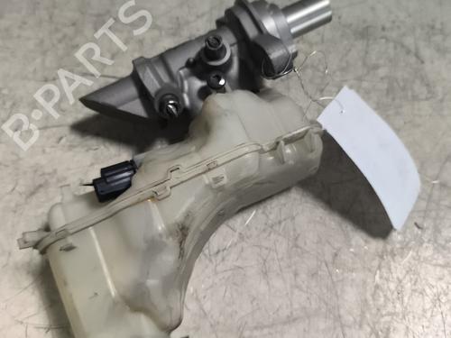 brake-master-cylinder-renault-megane-iv-hatchback-b9amn_-2015-28302266 main image
